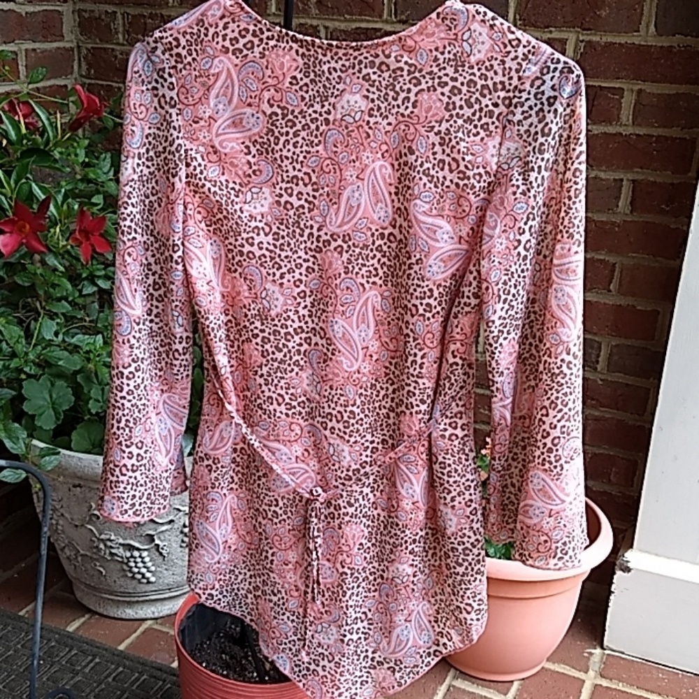 Delicate blouse - Picture 2 of 5